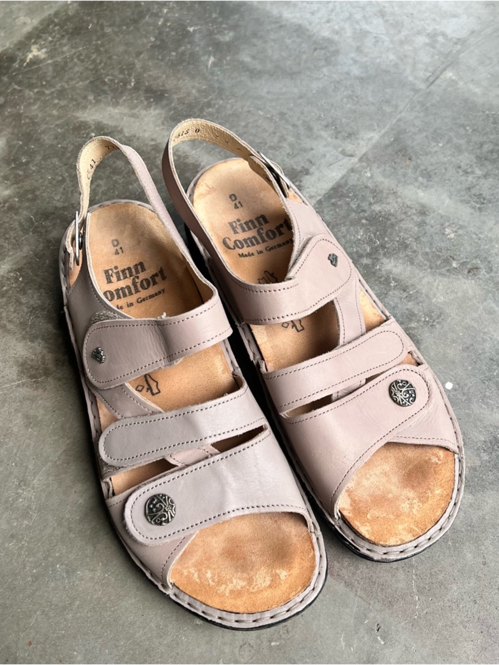 Finn Comfort Women's Light Taupe Leather Adjustable Slingback Sandals